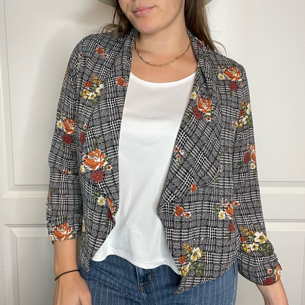 Iris Los Angeles Flower Pattern Half Sleeve - Size L